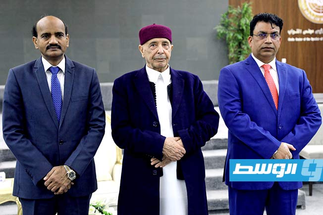 عقيلة صالح يبحث مع سفير الهند التعاون في مشاريع التنمية