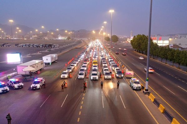 بدء العمل بمنع دخول المركبات غير المصرح لها إلى المشاعر المقدسة