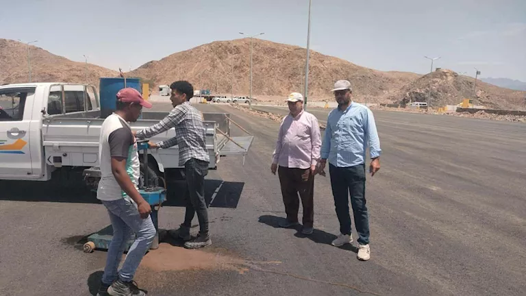 متابعة دقيقة لمشروعات الطرق بجنوب سيناء لضمان جودة التنفيذ (صور)