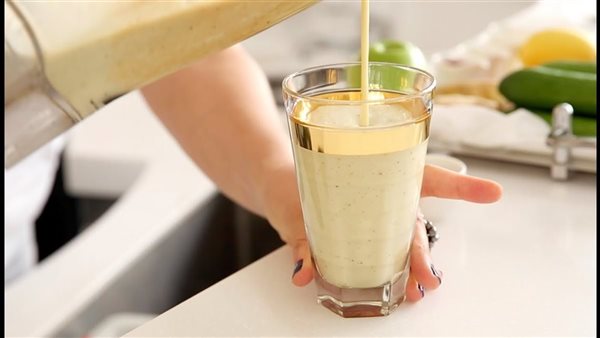 للطالبات خلال ساعات المذاكرة، اصنعي مشروبات الطاقة الصحية بنفسك