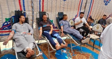كرم الشراقوة.. حملة التبرع بالدم فى الصنافين تجمع 1066 كيسا خلال إجازة العيد