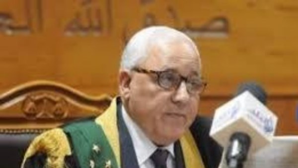 إعادة محاكمة 3 متهمين بالتحريض على العنف