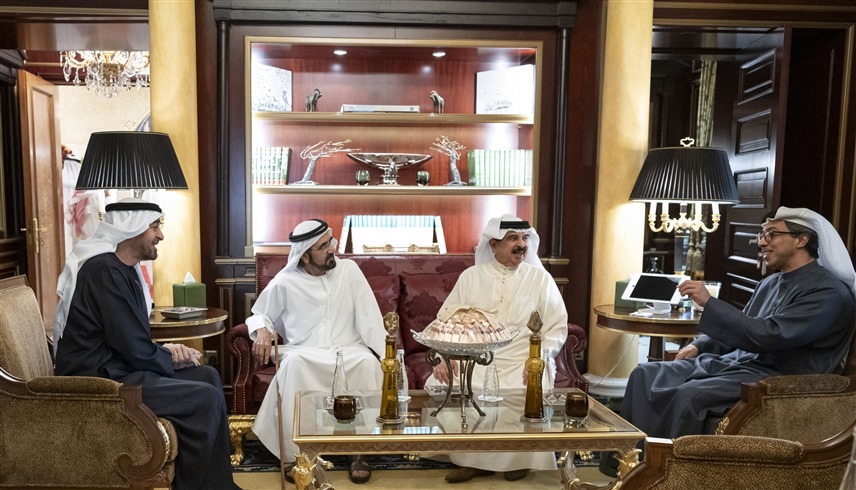 رئيس الدولة يلتقي ملك البحرين ويبحثان العلاقات الأخوية والتعاون والعمل المشترك
