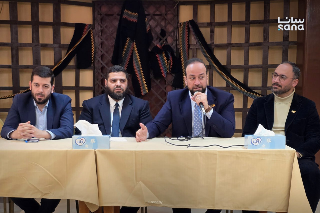 وزير الإعلام السوري يعقد جلسة مع إعلاميي ريف دمشق لمناقشة واقع الإعلام وآفاق تطويره