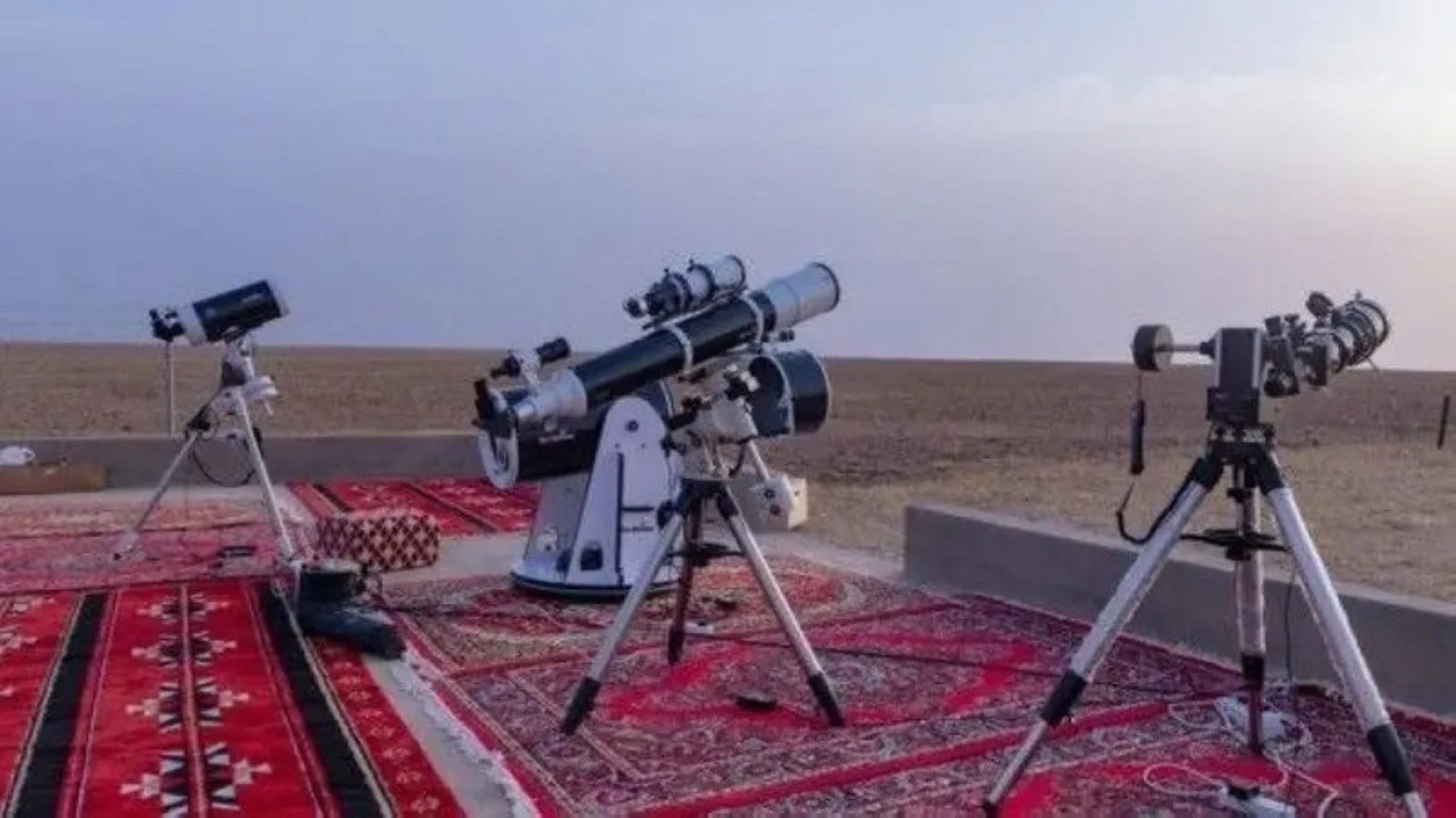 كسوف حلقي للشمس يكتسي الأرض بـ'حلقة النور' ويتزامن مع رصد هلال رمضان