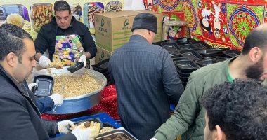 شباب دكرنس يشعلون روح التكافل في رمضان.. 1000 وجبة يوميا من مطبخ الخير