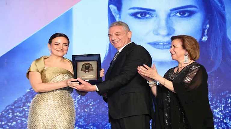 تكريم ريهام عبدالغفور في مهرجان الأقصر للسينما الأفريقية
