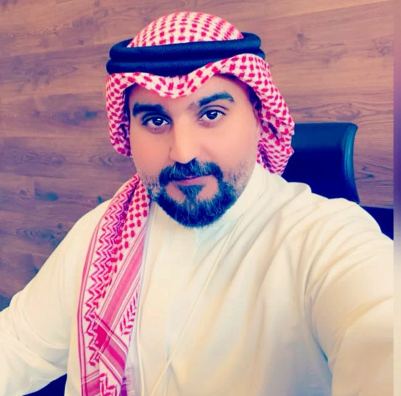 الغامدي يحتفل بنيل ماجستير إدارة الأعمال التنفيذية