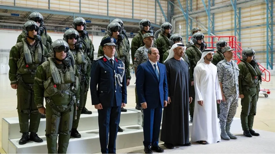 الإمارات تعلن عن تواجد قوات جوية مصرية على أراضيها