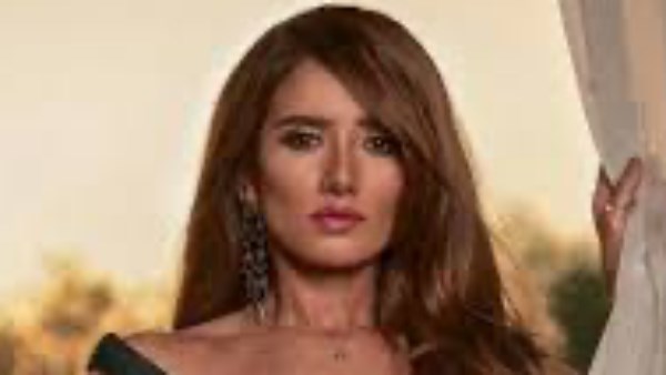 الحبس 3 أشهر للمتهمين بمطاردة نجلي الفنانة زينة بكلب داخل كمبوند بالشيخ زايد