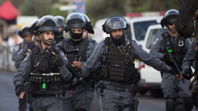 فضيحة فساد ورشوة.. شرطة الاحتلال تقبض على 14 شخصًا