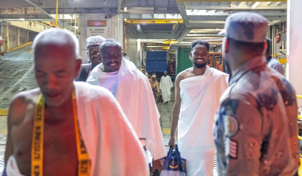 حرس الحدود يستقبل أولى رحلات المُعتمرين القادمين عبر ميناء جدة الإسلامي