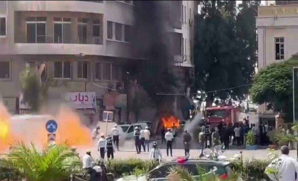 ‫ انفجاران في دمشق تزامنا مع زيارة ماكرون لسوريا