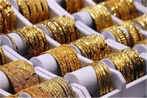 ارتفاع أسعار الذهب عالميًا بأكثر من 80 دولارًا.. واستقرار نسبي بالسوق المحلية