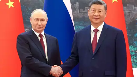 الصين وروسيا تؤكدان أهمية التهدئة بالشرق الأوسط وتعزيز التعاون الاستراتيجي