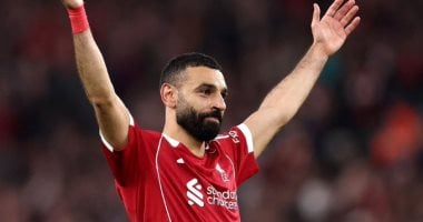 محمد صلاح يقود قائمة ليفربول لمواجهة باريس سان جيرمان