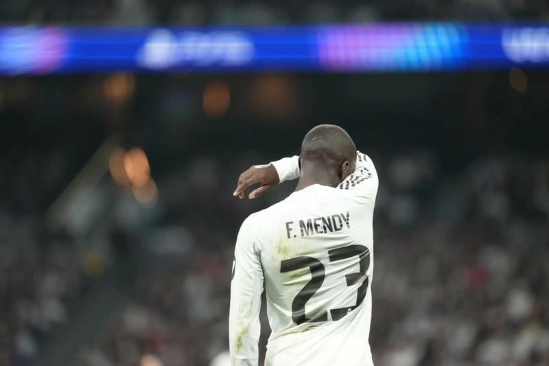 ريال مدريد يعلن تفاصيل إصابة ميندي