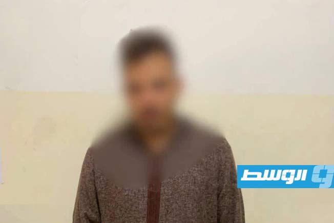 كمين امني يضبط وافدا متلبسا بسرقة محل تجاري في سرت
