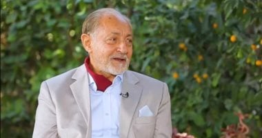 عبد العزيز مخيون: سيظل فيلم الهروب فى ذاكرة السينما وأحمد زكى كان متعاون جدا