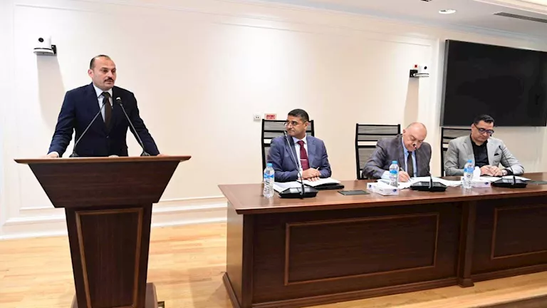 البرلمان يناقش توطين صناعة المحمول
