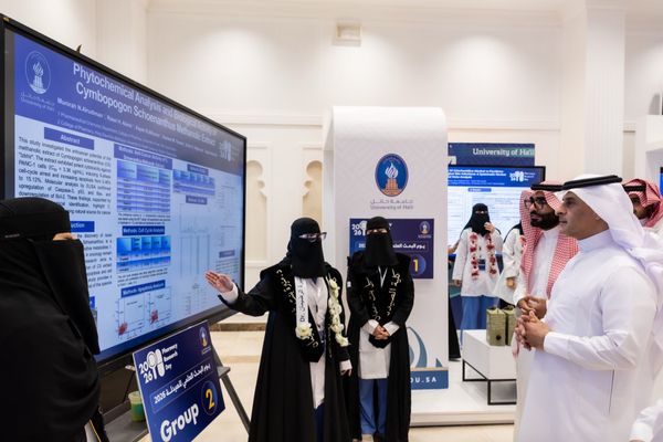 تدشين فعاليات "يوم البحث العلمي للصيدلة 2026"