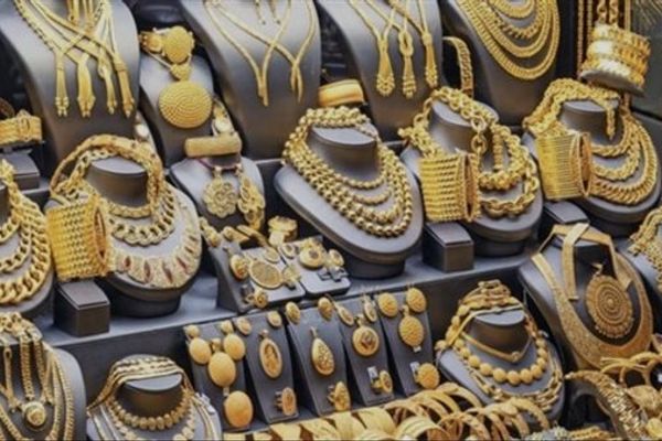 عاجل.. تطورات عسكرية عالمية تدعم الذهب.. تعرف على الأسعار اليوم في مصر