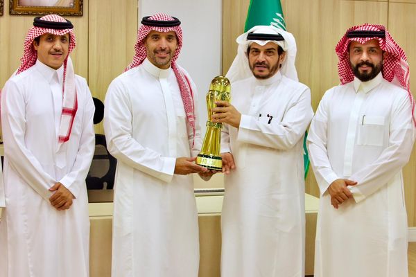 امين منطقة عسير يحتفي بإدارة نادي أبها
