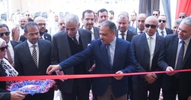 محافظ الشرقية ورئيس جهاز العاشر من رمضان يفتتحان معرض مكافحة الغلاء