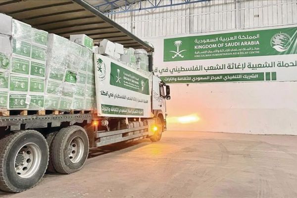 قافلة مساعدات إنسانية سعودية تصل غزة