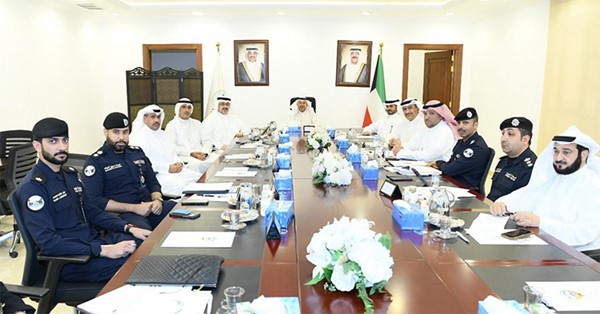 محافظو الكويت: تطوير آليات التنسيق والتكامل لتعزيز كفاءة الأداء المؤسسي خلال الظروف الراهنة