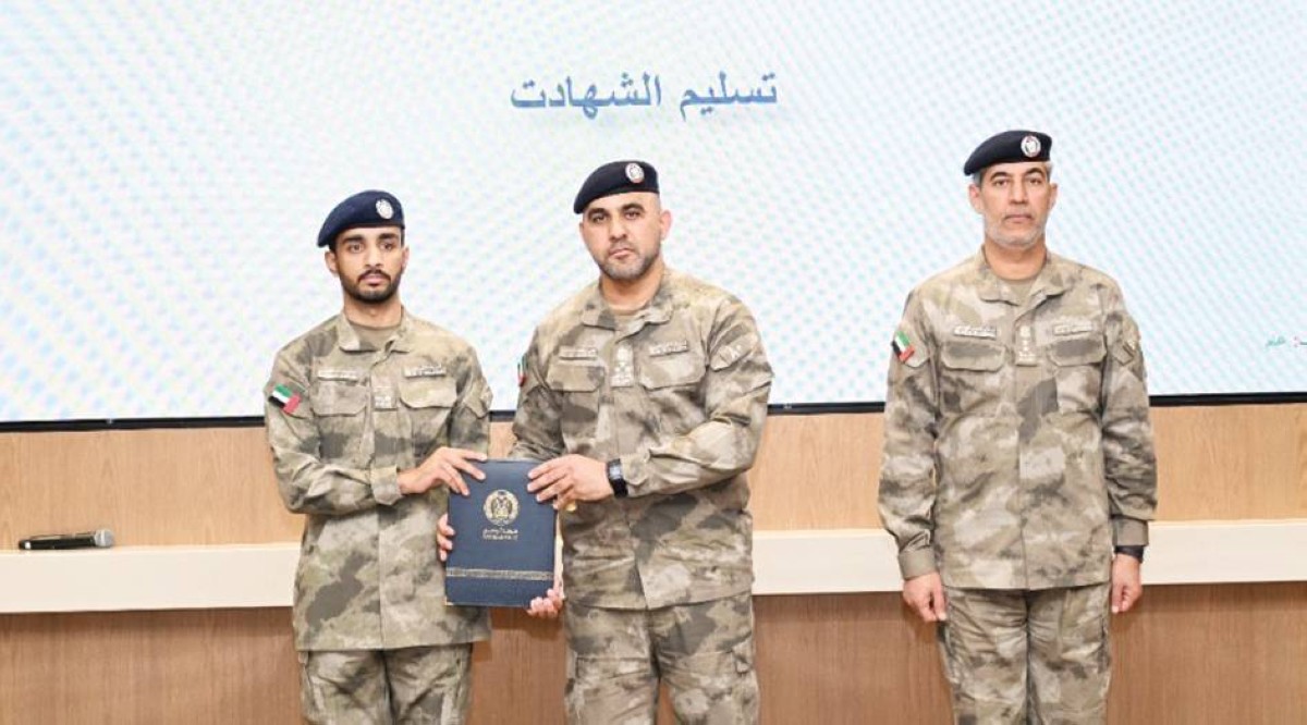 شرطة أبوظبي تحتفي بتخريج دورة المرشحين الجامعيين الأولى » صحيفة نبض الإمارات
