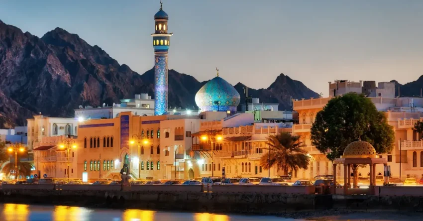 سلطنة عمان تطلق منصة رقمية لحجز باقات السياحة