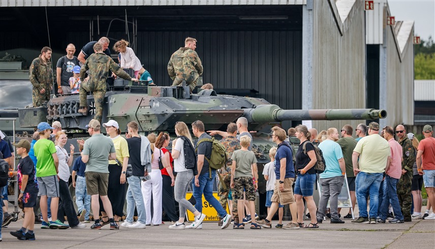 ألمانيا "بطلة التقشف"..تحاول إنقاذ اقتصادها بحشد المدافع