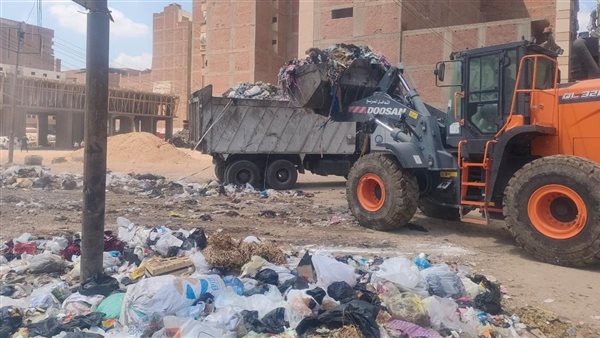 محافظ الغربية: رفع 991 طن مخلفات وإزالة 11 بؤرة قمامة خلال عيد الأضحى