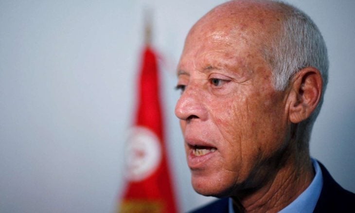 مدير مخابرات سابق: نظام قيس سعيّد “تنصّت” على معارضيه و”فبرك” ملفات قضائية لسجنهم