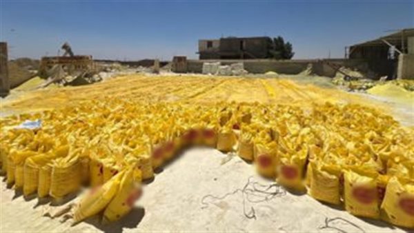 ضبط مصنع بدون ترخيص لإنتاج أسمدة مغشوشة بالبحيرة والتحفظ على 940 طن مواد ومنتجات