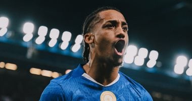 جواو بيدرو يحصد جائزة الأفضل مع تشيلسي الموسم الحالي