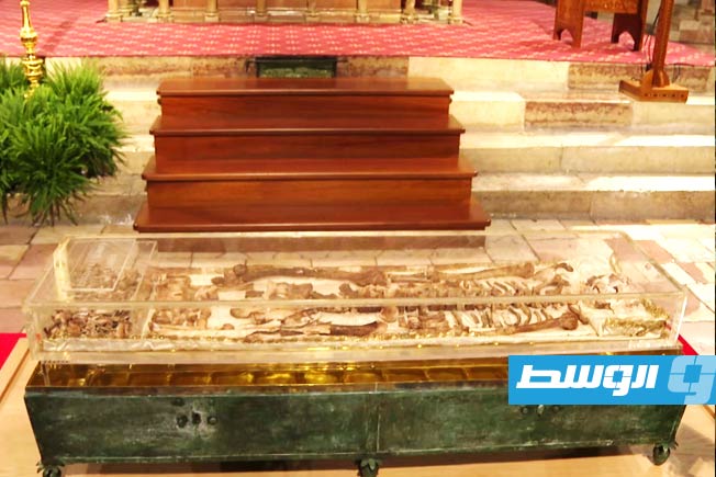 400 ألف زائر يتطلعون لمشاهدة رفات القديس فرنسيس للمرة الأولى منذ عقود