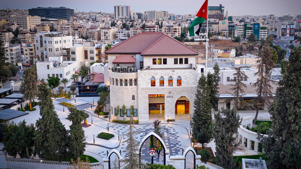 جلسة لمجلس الوزراء بالزرقاء الأحد