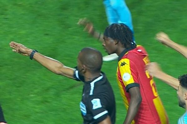 شباك شوبير تهتز.. الترجى يتقدم على الأهلى فى رادس بهدف من ركلة جزاء