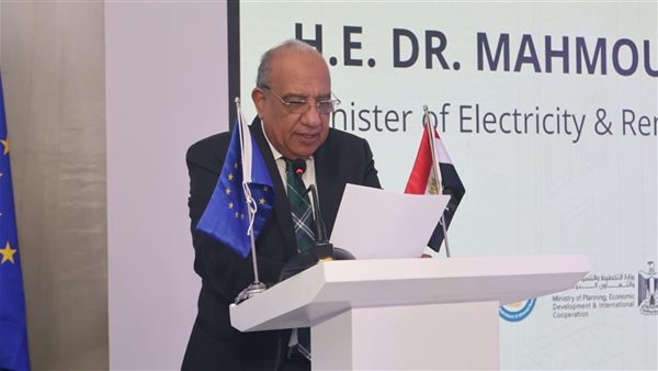 وزير الكهرباء: نتوقع وصول قدرات الطاقة المتجددة لـ 24 جيجاوات بحلول 2030