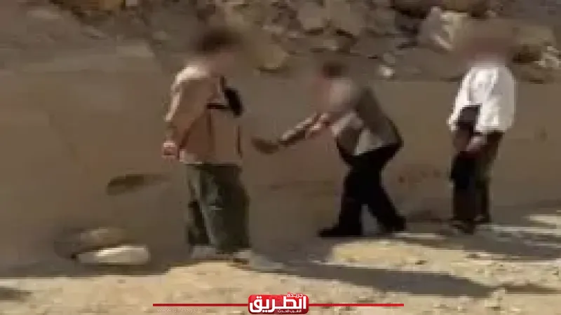 مرشد سقارة يكشف كواليس الكتابة بالطباشير على جدران الهرم