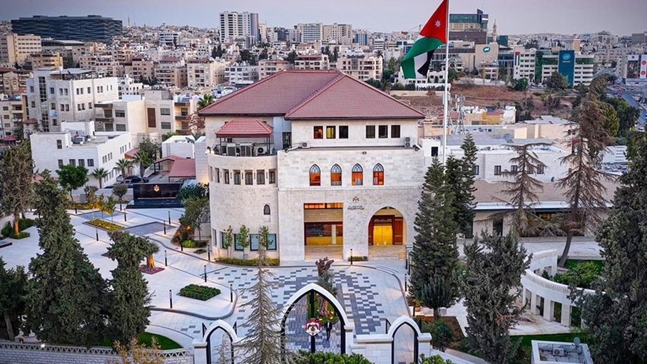 الحكومة تؤخر الدوام الرسمي خلال مباريات النشامى إلى العاشرة صباحا