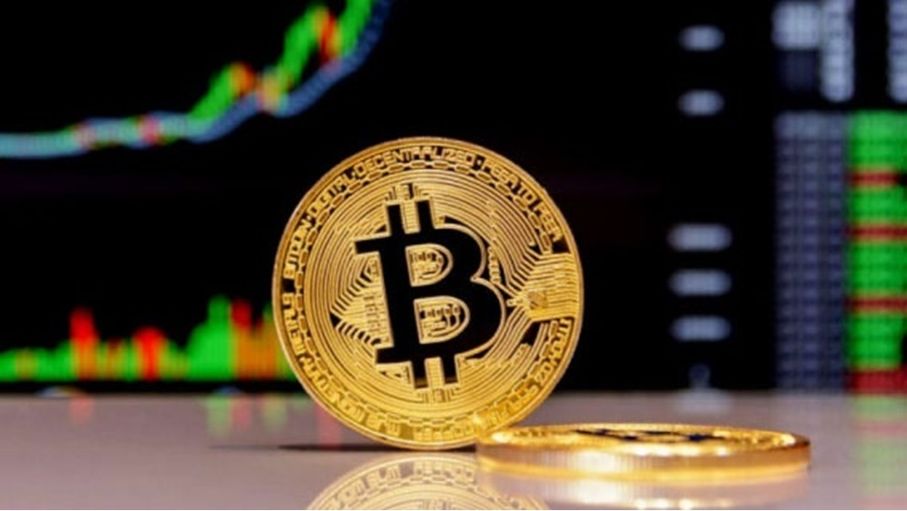 بيتكوين يقفز بنسبة 5% ويتجاوز عتبة 74 ألف دولار