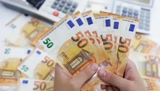 سعر اليورو اليوم الأحد 17 مايو 2026 في البنوك المصرية.. تراجع طفيف واستقرار بالسوق