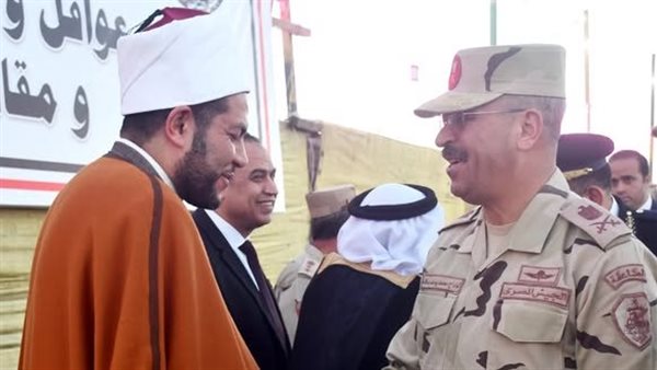 قيادة الجيش الثاني الميداني تنظم لقاء وحفل إفطار لعدد من شيوخ وعواقل شمال سيناء