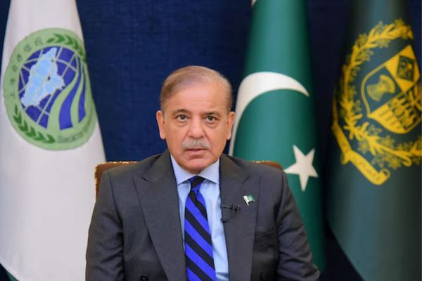 رئيس الوزراء الباكستاني يشيد بجهود قطر في دعم التفاهم بين الولايات المتحدة وإيران