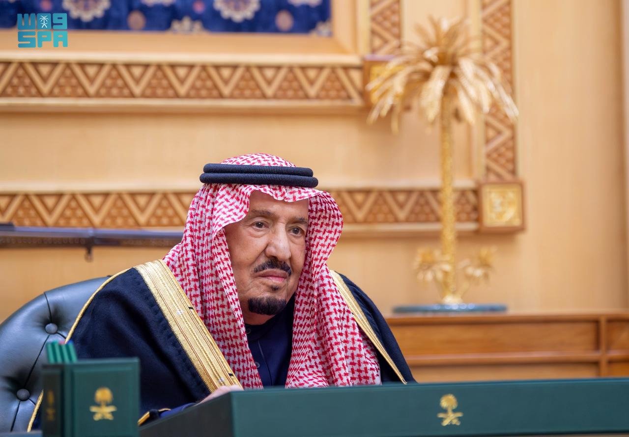 أمام الملك سلمان.. الأمراء ووزير الاستثمار المعينون في مناصبهم الجديدة يؤدون القسم