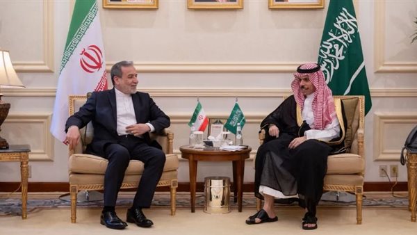 وزيرا خارجية إيران والسعودية يبحثان اتفاق وقف إطلاق النار والتطورات الإقليمية