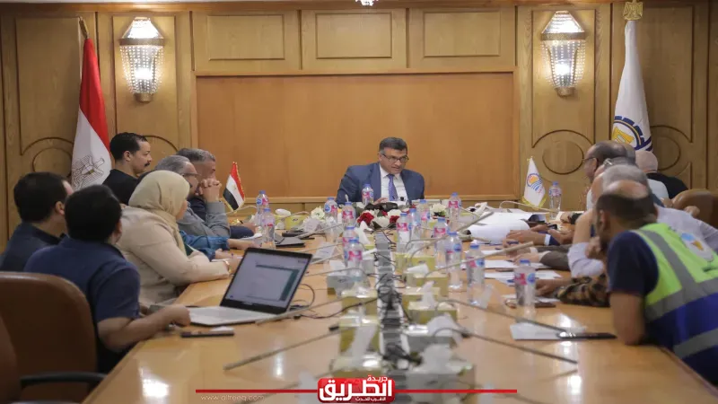 محافظ قنا يوجه بتسريع الإنجاز بمشروعات ”حياة كريمة” لضمان جودة الخدمات بالقرى
